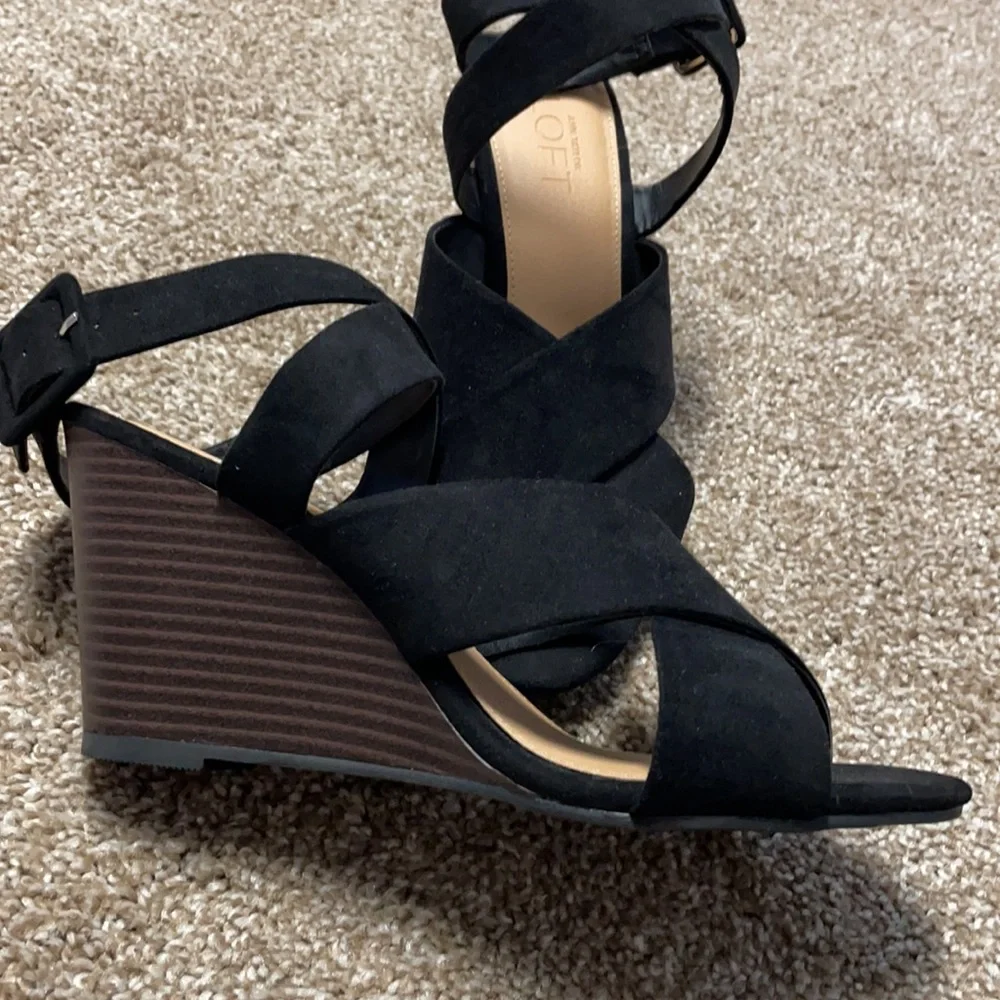 LOFT never worn
